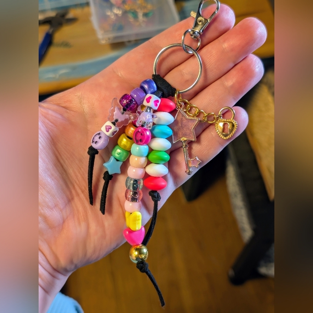 Colorful Beaded Keychain/Bag Charm - Picture 5 of 6